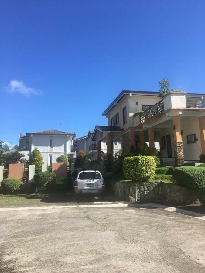 Tagaytay Hampton Villa Тагайтай Экстерьер фото